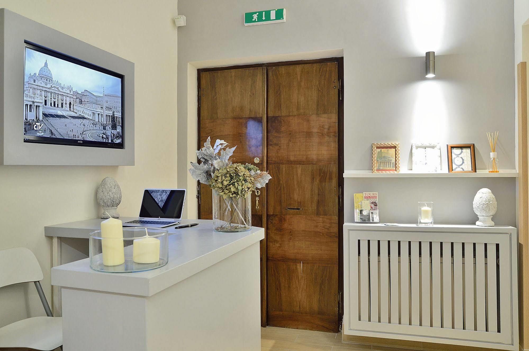 94Rooms Vatican Guest House - Vigliena Rome Exterior photo